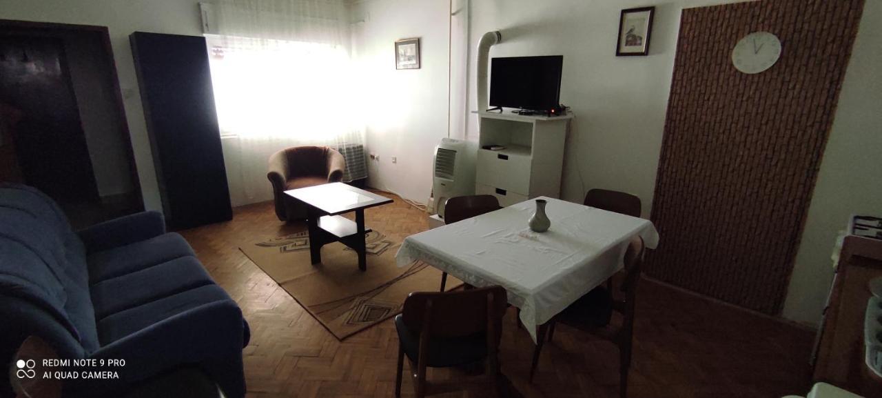 Apartmani Banatski Konak Zrenjanin Exteriér fotografie